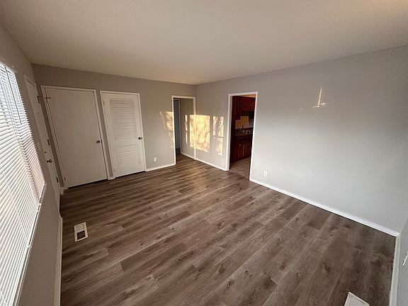 3rd image of 3325 Lynwood Dr