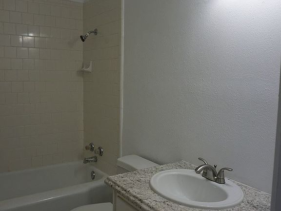 4th image of 2322 62nd St APT A