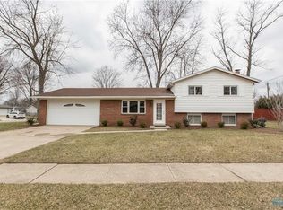 428 Shrewsbury Dr, Holland, OH 43528