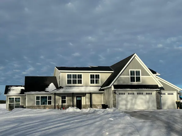 7462 12th St NW, Willmar, MN 56201