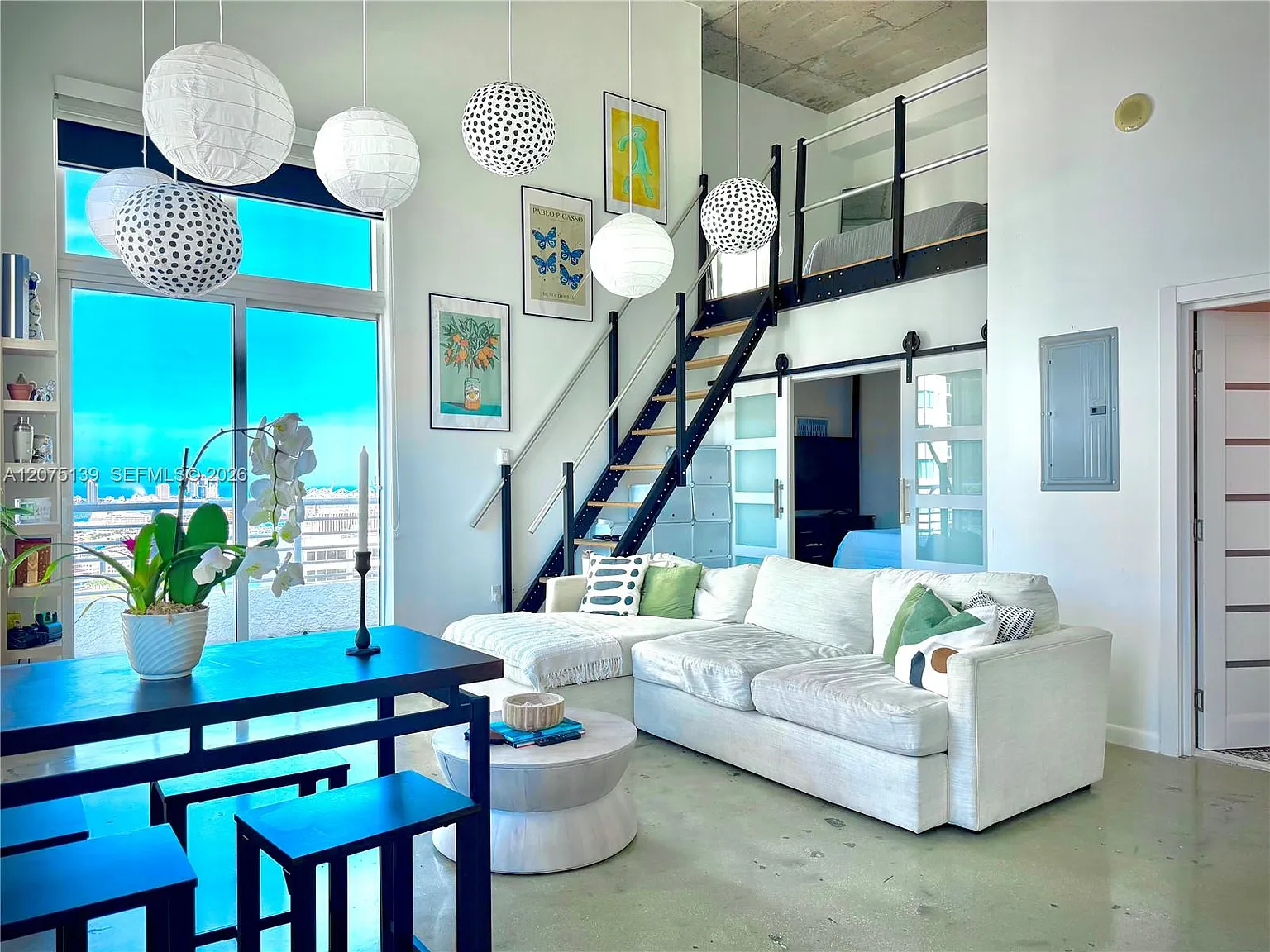 The Loft Downtown Ii Cond — Photo 2