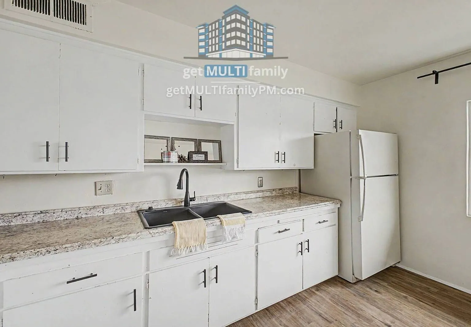 2 bed, 1.0 bath, 1015 sqft, $1,249 — Photo 3