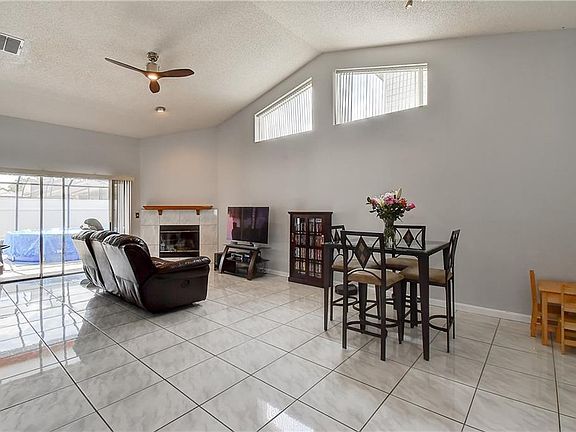 3rd image of 11655 Hidden Hollow Cir