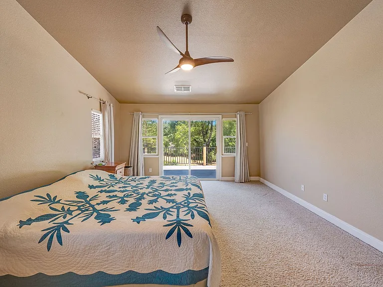 4011 Prairie Falcon Dr — Photo 18