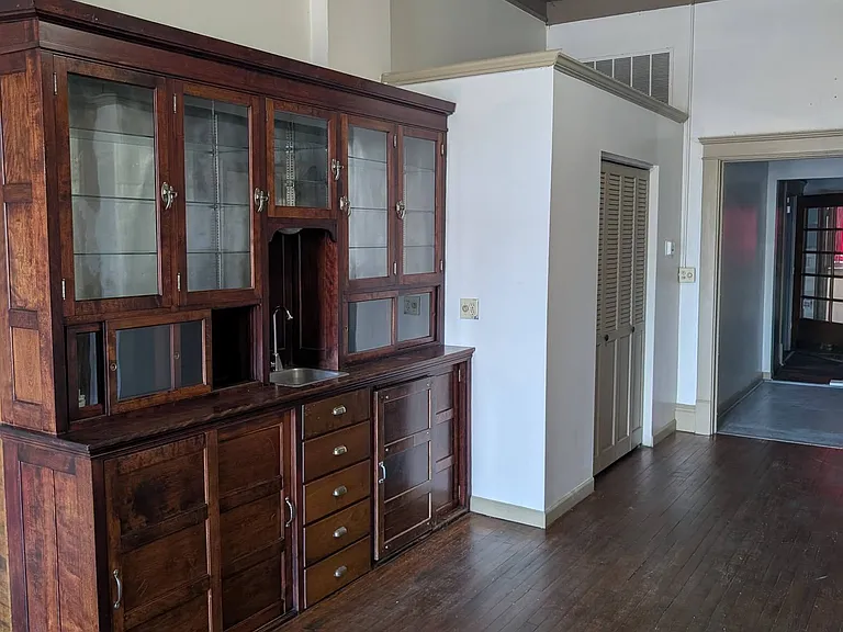 109 S Main St #3 — Photo 5