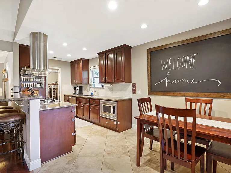 10710 Overbrook Ln — Photo 19