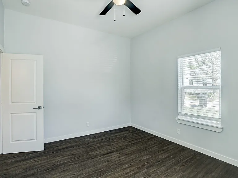 225 N Everton St #4 — Photo 9