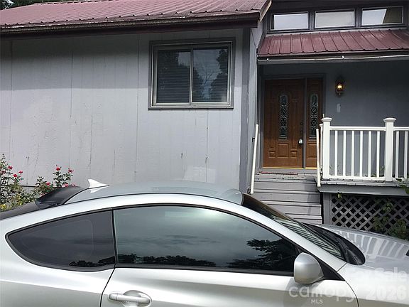 3rd image of 214 Big Bear Blvd