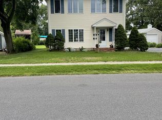 9 Tomlinson Ave, Plainville, CT 06062