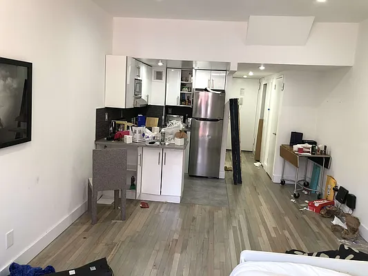 Rented by Mallory Management Corp | media 11