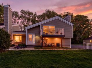 7357 Landau Dr, Bloomington, MN 55438