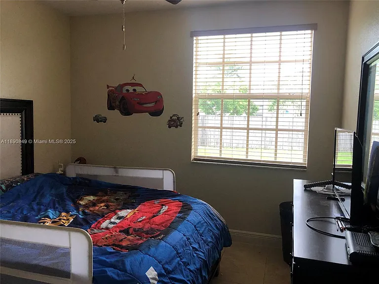 18721 SW 291st Ter — Photo 12