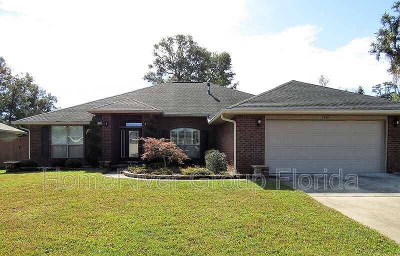 1st image of 1949 Larkspur Cir