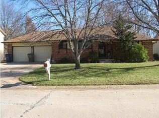 2526 S Teton Cir, Wichita, KS 67215