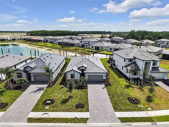 2nd image of 19228 Gentry Pl