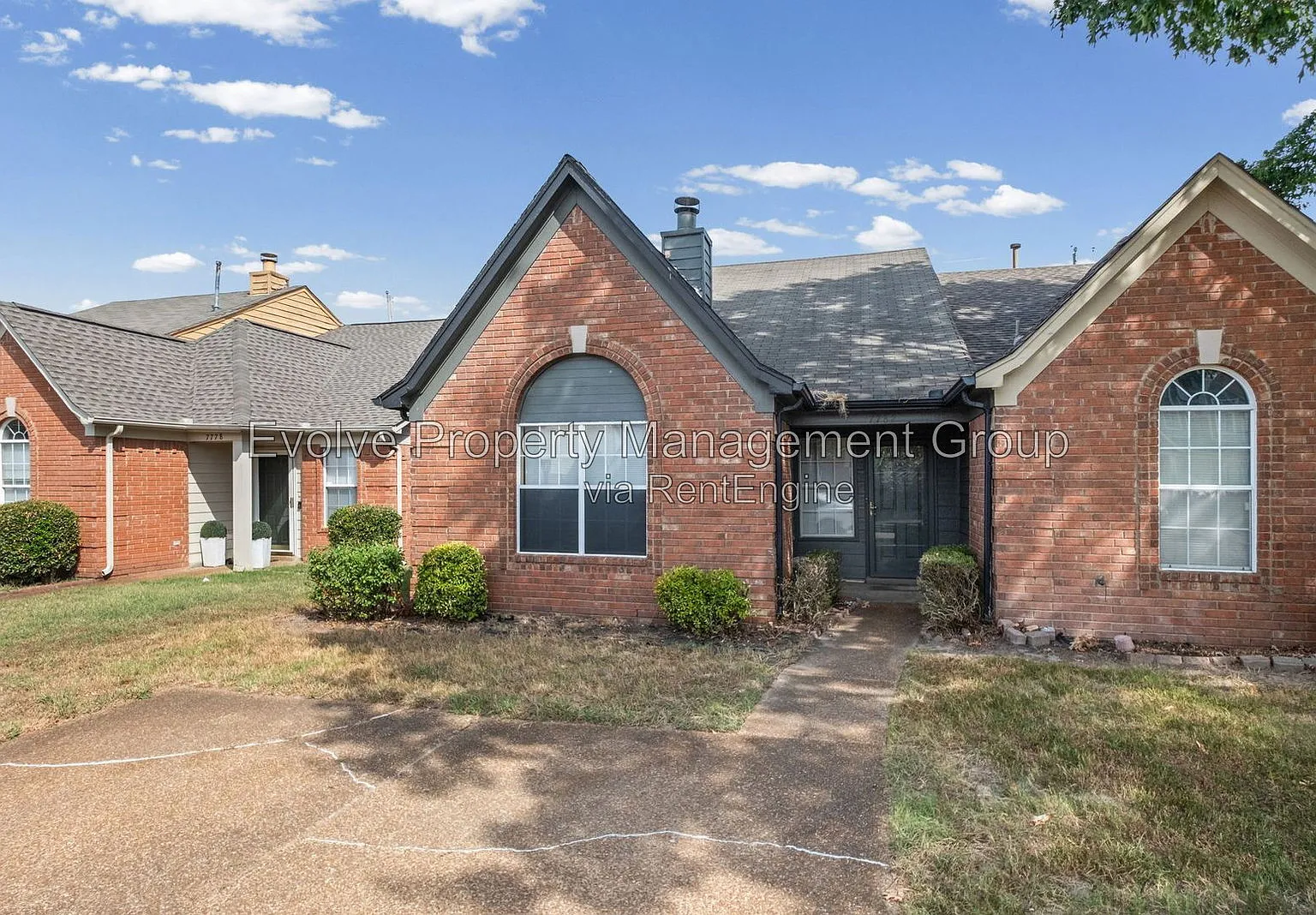 3 bed, 2.0 bath, 1277 sqft, $1,595 — Photo 2