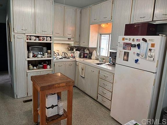 3rd image of 245 W Bobier Dr Space 72