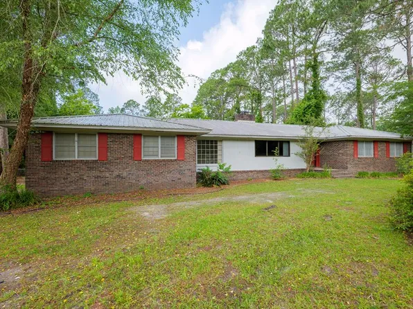 72 Pine Forest Dr, Valdosta, GA 31602