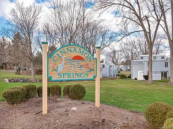 43 Cinnamon Spgs, South Windsor, CT 06074