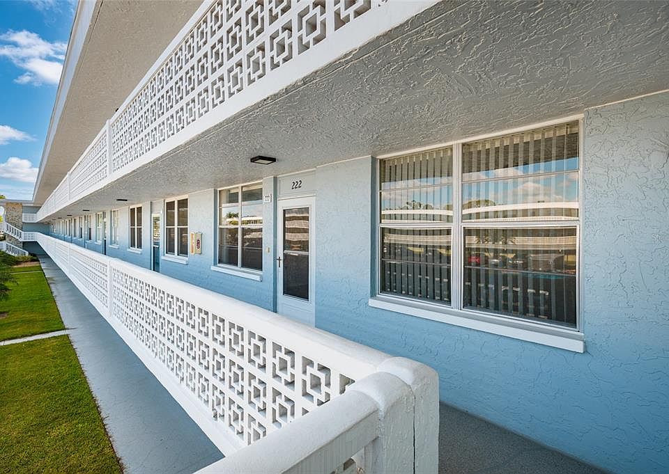 1st image of 4715 BAY STREET NE #222