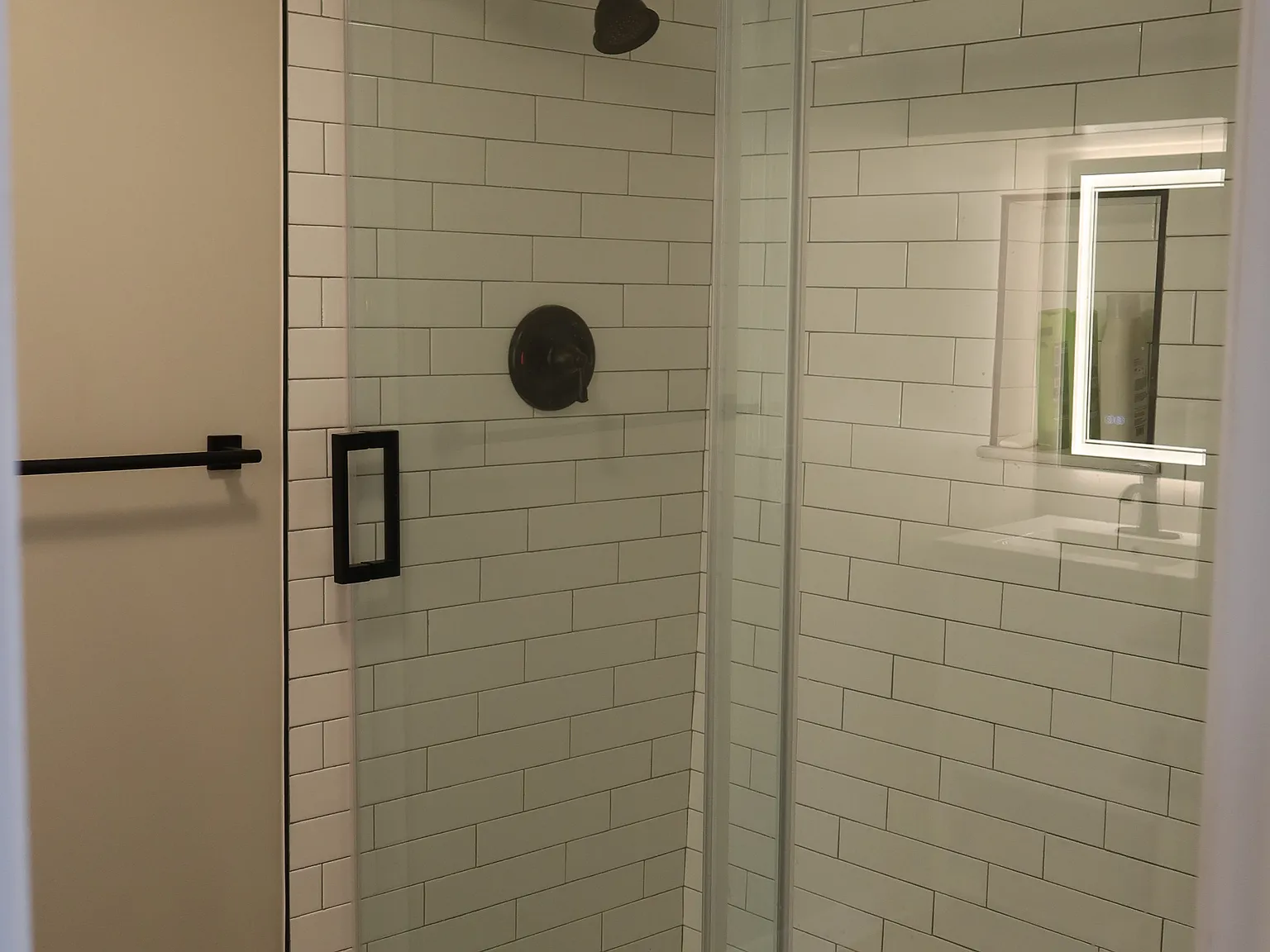 1 bed, 500 sqft, $1,850 — Photo 3