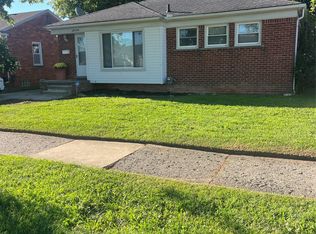 18450 Buckhannon St, Roseville, MI 48066