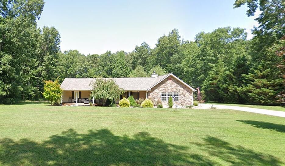 1st image of 816 Wallace Way