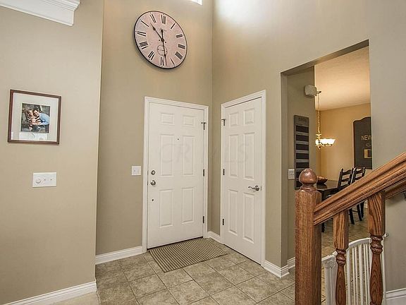 2nd image of 6087 Carlatun St