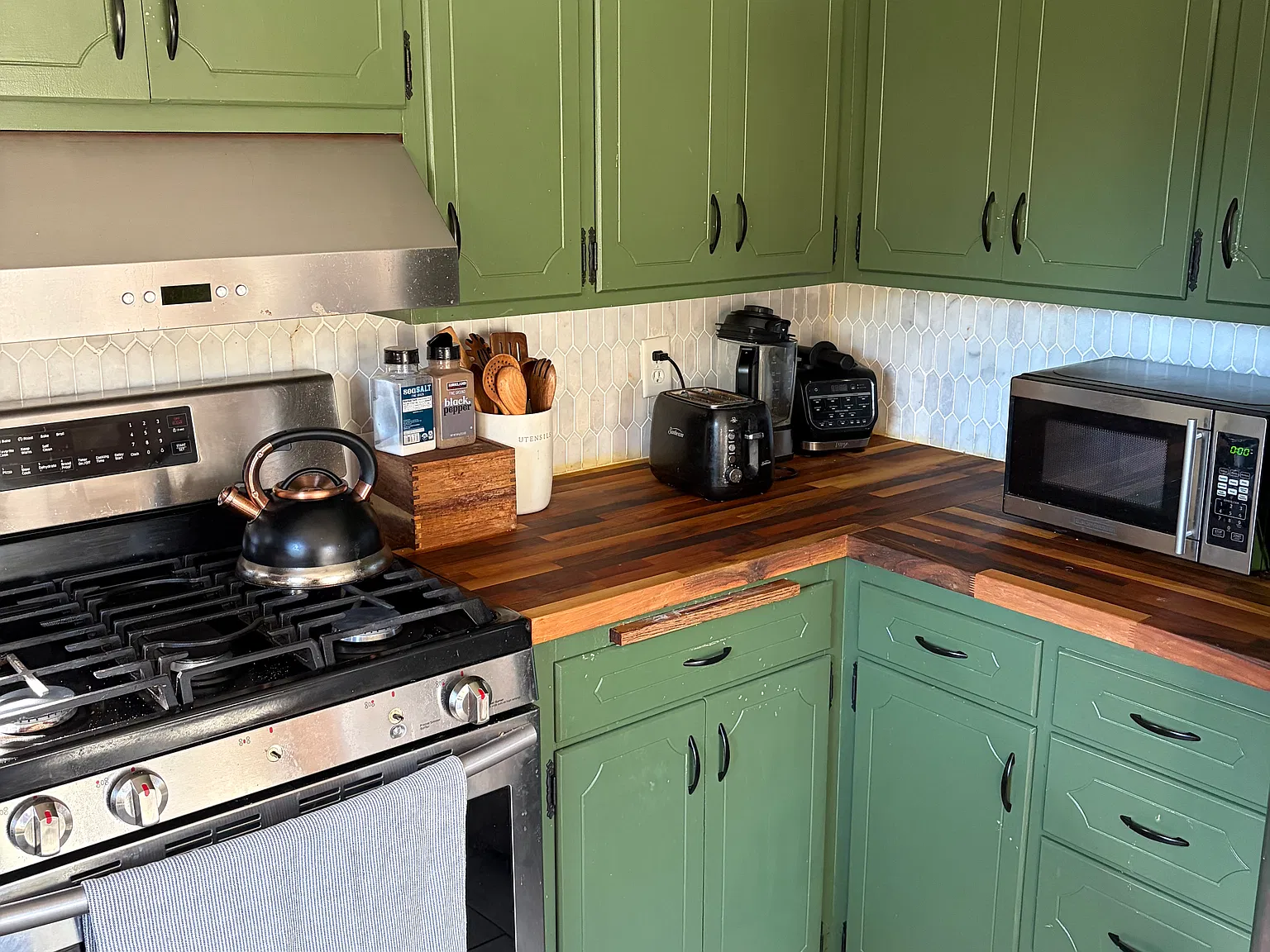 4 bed, 1800 sqft, $2,800 — Photo 4