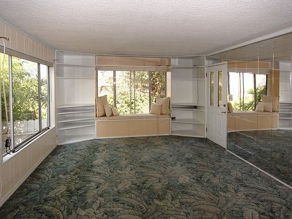 3rd image of 1716 Burnell Dr