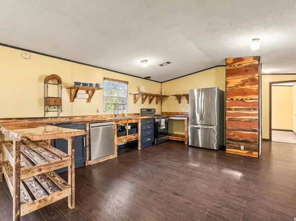 118 Chalet Cir, Fairfield Bay, AR 72088