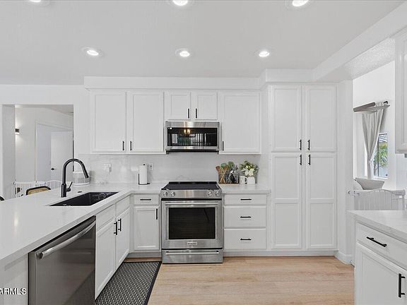 2nd image of 2442 S AUGUSTINE Circle