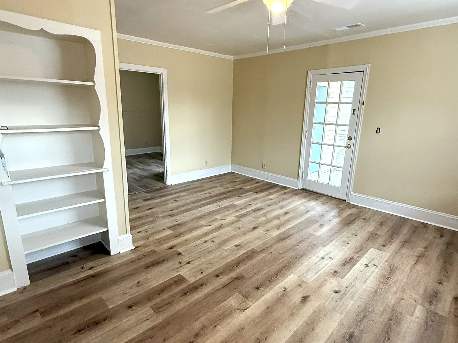 2 bed, 810 sqft, $1,095 — Photo 2