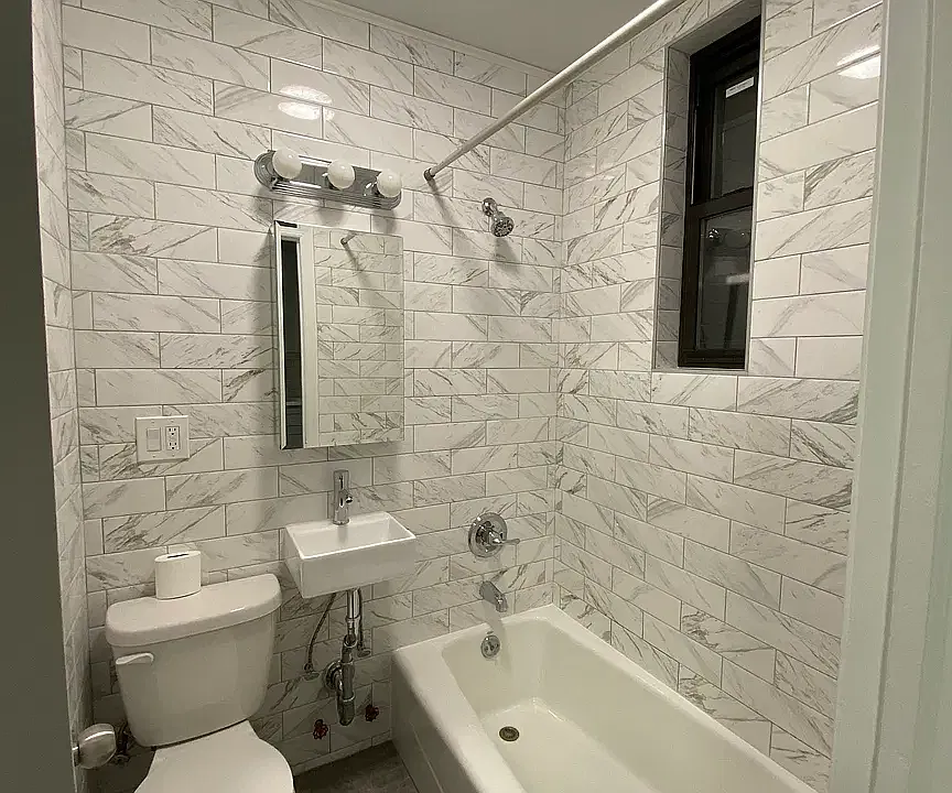 616 Manhattan Ave #2A