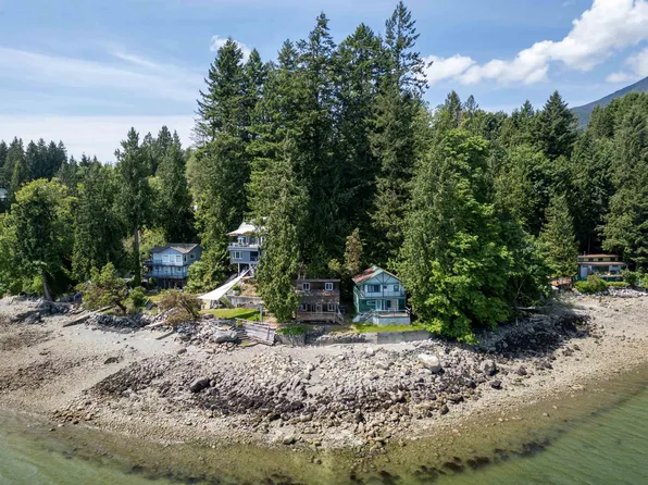 1498 Tideview Rd, Sunshine Coast, BC V0N 1V6