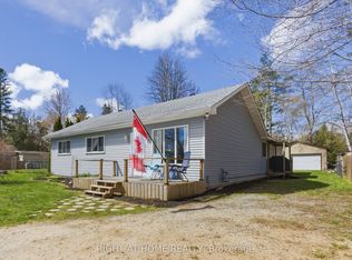 2432 Wallace Ave, Innisfil, ON L9S2G5