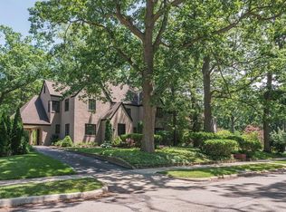 2105 Wallingford Rd, Ann Arbor, MI 48104