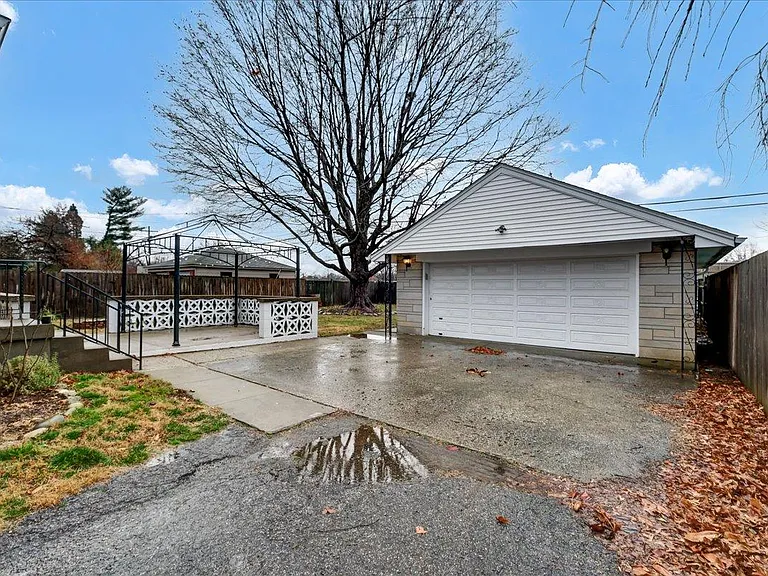 2608 Meadow Dr — Photo 34