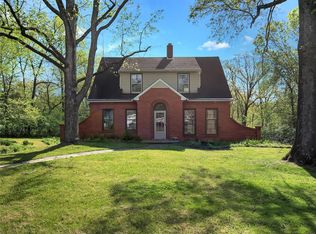 40 Orchard Ln, Saint Louis, MO