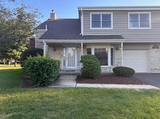 1909 Wisteria Ct APT 1, Naperville, IL 60565
