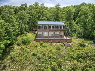 40 Bald Ridge Rd, Hendersonville, NC 28792