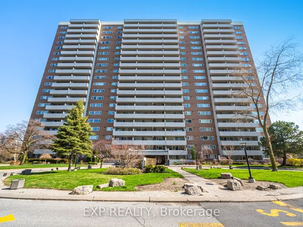 270 Scarlett Rd #205, Toronto, ON M6N 4X7