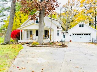2763 Lauria Rd, Kawkawlin, MI 48631