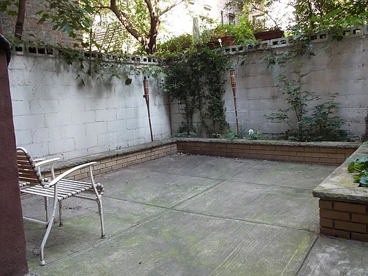 Rented by America Mecca Realty LLC | media 41