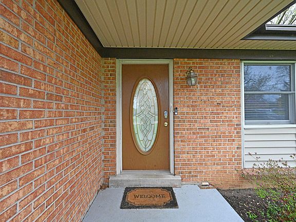 2nd image of 2821 Sorority Ct