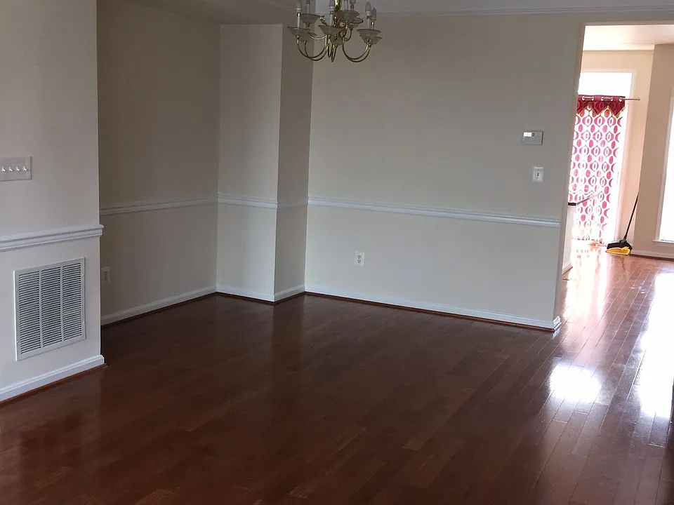 24677 Siltstone Sq