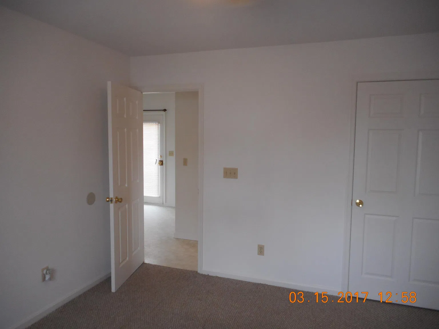 3 bed, 1128 sqft, $1,798 — Photo 2