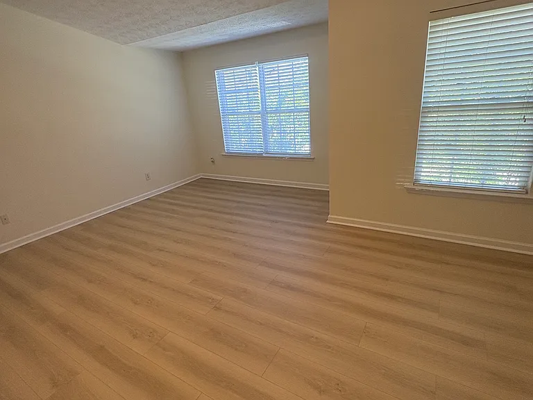 3880 Grovemont Pl — Photo 8