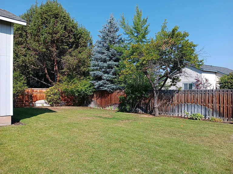 3092 NE Tahoe Ct — Photo 27