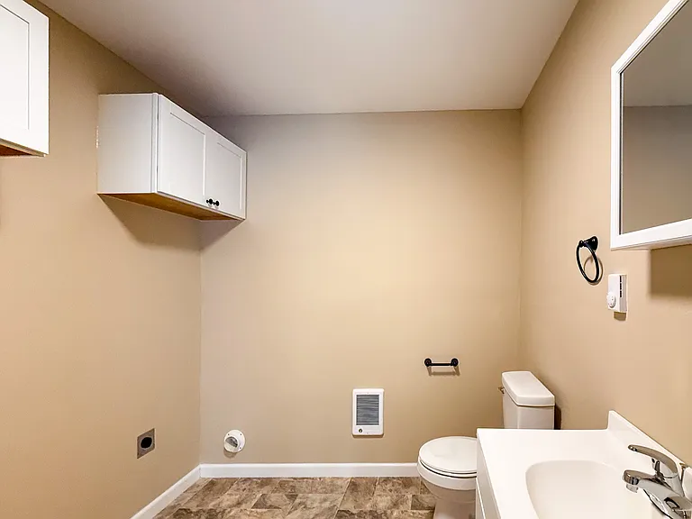 501 E 2nd Ave #2 — Photo 14